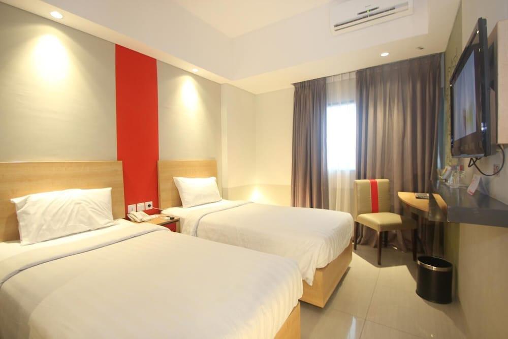 @Hom Semarang Simpang Lima Exterior foto