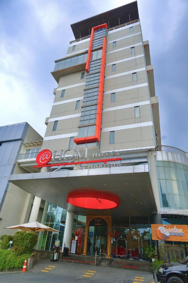 @Hom Semarang Simpang Lima Exterior foto